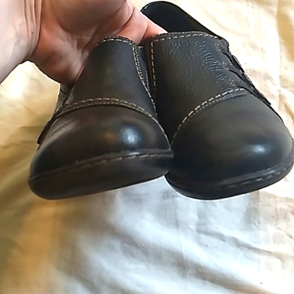 Women's Black Clarks Shoes - Picture 5 of 8